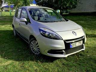 Renault Scenic foto 1