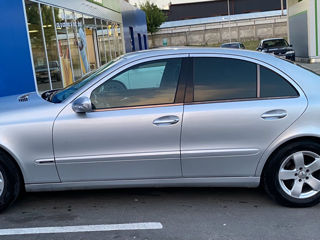 Mercedes E-Class foto 8