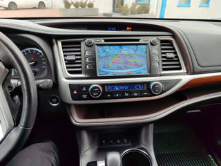 Toyota Highlander foto 4