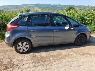 Dezmembrez Citroen C4 Picasso. фото 3