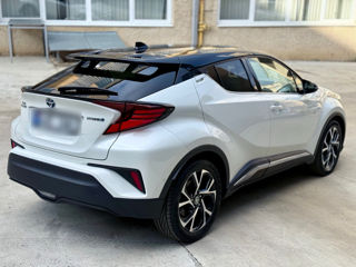 Toyota C-HR foto 3