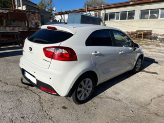 KIA Rio foto 4