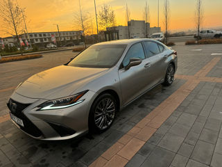 Lexus ES Series