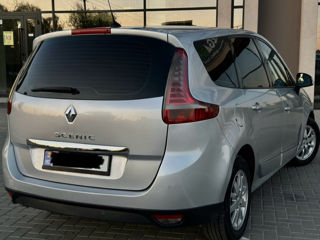 Renault Grand Scenic foto 3