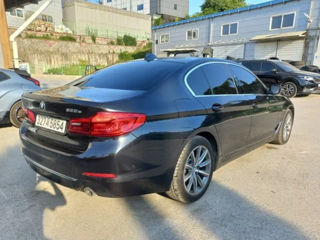 BMW 5 Series foto 2