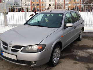 Nissan Almera foto 2