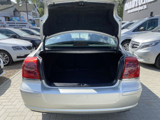 Toyota Avensis foto 18