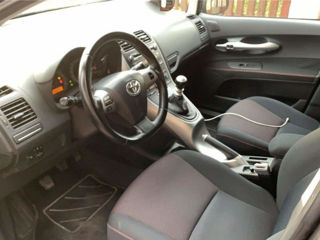 Toyota Auris foto 8