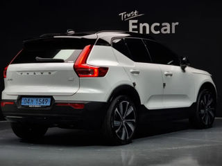 Volvo XC40 foto 2