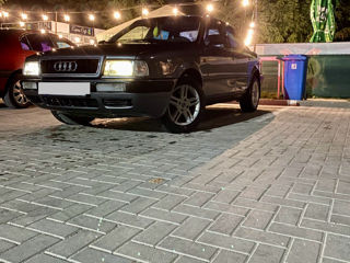 Audi 80