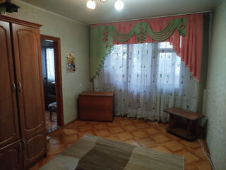 Apartament cu 2 camere, 50 m², Botanica, Chișinău foto 2