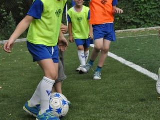 Școală de fotbal pentru copii "Sport Land" (3-7 ani) foto 1