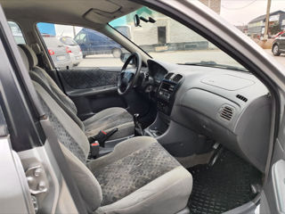 Mazda 323 foto 7