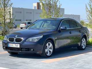 BMW 5 Series foto 1