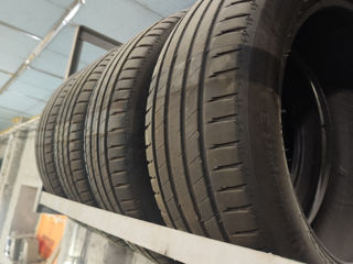 Anvelope michelin 235/55 r19