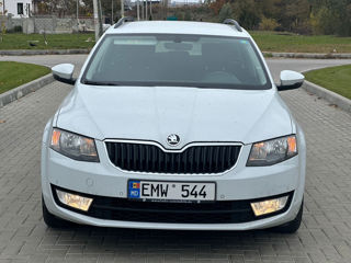 Skoda Octavia foto 3