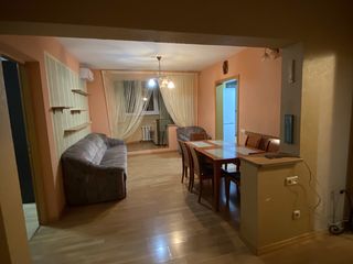 Apartament cu 4 camere, 100 m², Botanica, Chișinău foto 8