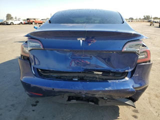 Tesla Model 3 foto 5