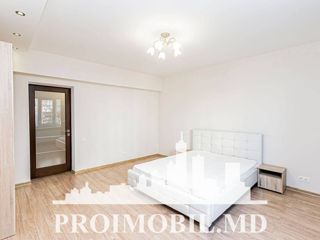 Apartament cu 2 camere, 93 m², Botanica, Chișinău foto 8