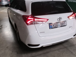 Toyota Auris foto 9