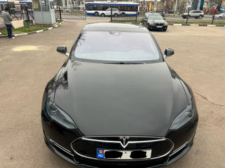 Tesla Model S foto 2