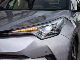 Toyota C-HR foto 8