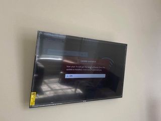 Установить телевизор на стену. Instalarea tv pe perete.Montarea televizorului pe perete. foto 4