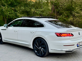 Volkswagen Arteon foto 4