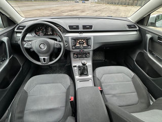 Volkswagen Passat foto 7