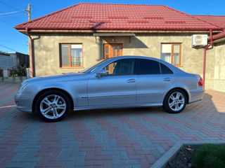 Mercedes E-Class foto 2