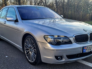 BMW 7 Series foto 7