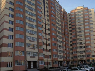 Apartament cu 2 camere, 82 m², Buiucani, Chișinău foto 2