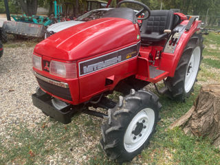 Importat recent! tractor japonez Mitsubishi MT205D.