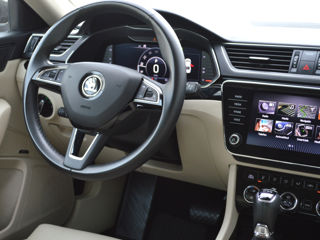 Skoda Superb foto 19