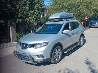 Nissan Rogue foto 1