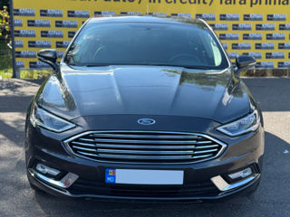 Ford Fusion foto 2