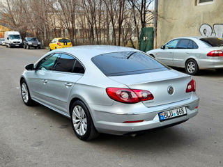 Volkswagen Passat CC foto 4