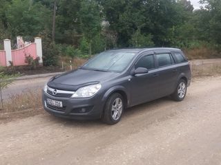 Opel Astra foto 1