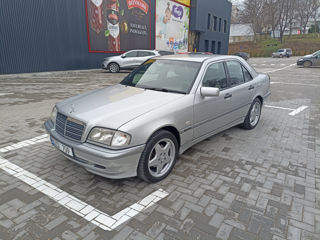 Mercedes C-Class