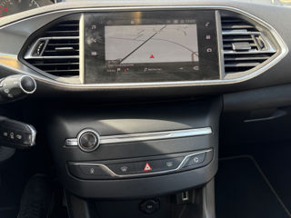 Peugeot 308 foto 11