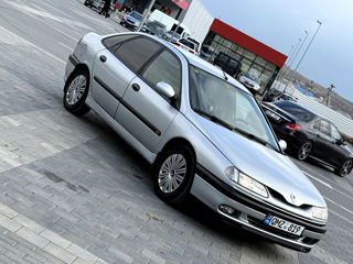 Renault Laguna foto 4