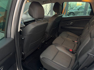 Renault Scenic foto 16