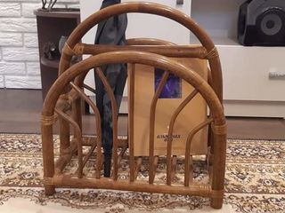 Напольная подставка для журналов и книг!