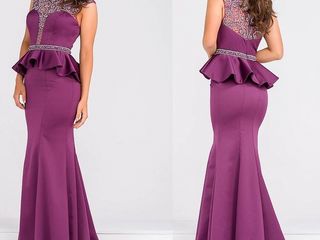 Вечернее платье JVN45296 by Jovani (США). Скидки -25-50%. 100 лей/час