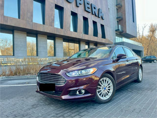 Ford Fusion foto 2