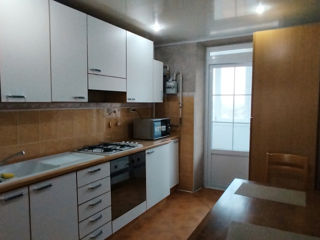 Apartament cu 2 camere, 78 m², Centru, Călăraşi, Călărași foto 3