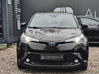 Toyota C-HR foto 2