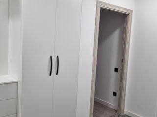 Apartament cu 2 camere, 60 m², Botanica, Chișinău foto 2