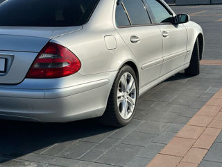 Mercedes E-Class foto 3