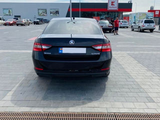 Skoda Superb foto 4